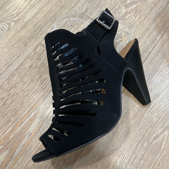 Hot Tomato Black Cage Cone Heel Sandals - Picture 3 of 16